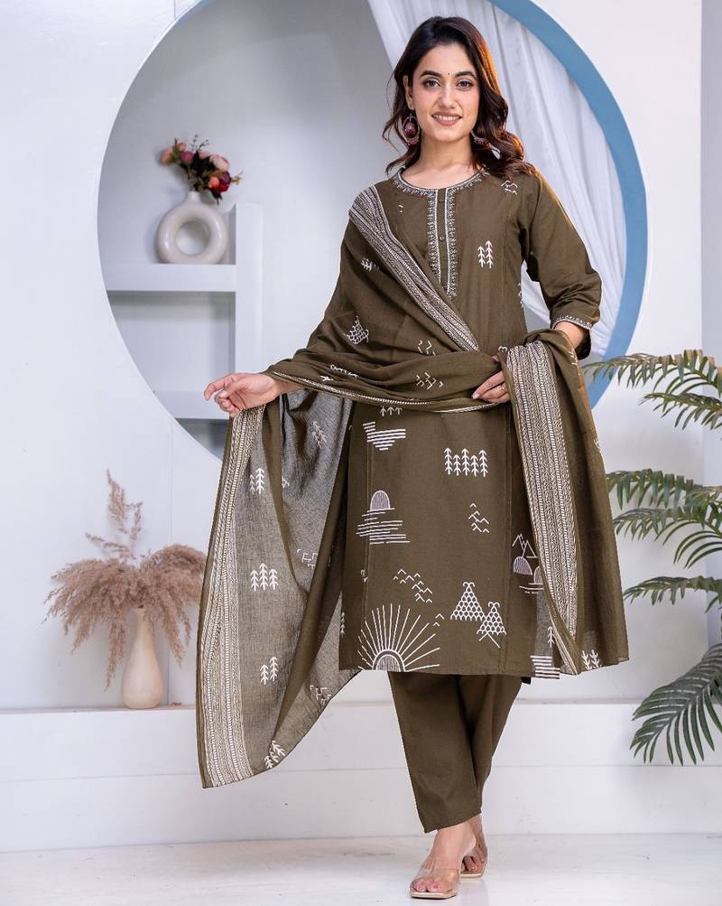 Cotton cambric straight kurti-pant-dupatta set