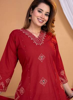 Cotton a-line kurti-pant-dupatta set 4