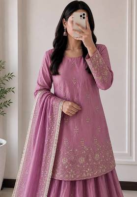 Pink Heavy Embroidery Sequins Work Kurta Set 2