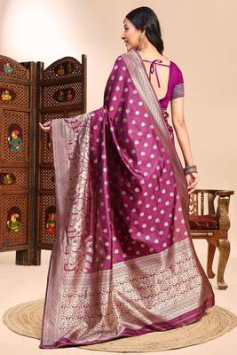 magenta lichi silk blend zari weaving saree with blouse 4