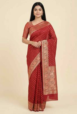 Banarasi cotton silk saree in red  with   zari booti   work 1