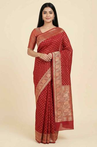 Banarasi cotton silk saree in red  with   zari booti   work