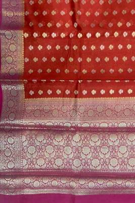 Banarasi cotton silk saree in red  with   zari booti   work 3