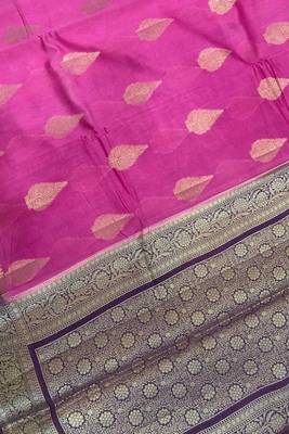 Banarasi cotton silk saree in rani pink with panboota  work 4