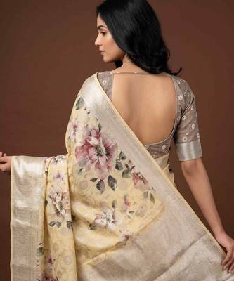 Banarasi digital print cotton silk saree in lightyellow with  zari booti   work 2