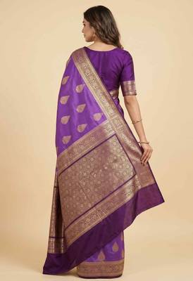 Banarasi cotton silk saree in lavender with panboota  work 2