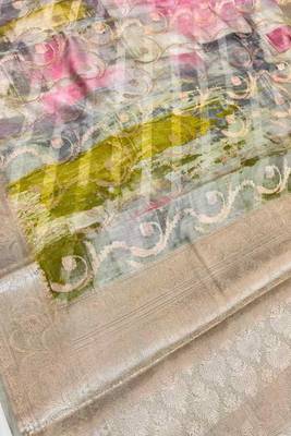 Banarasi digital print cotton silk saree in lightgrey with   zari booti  work 3