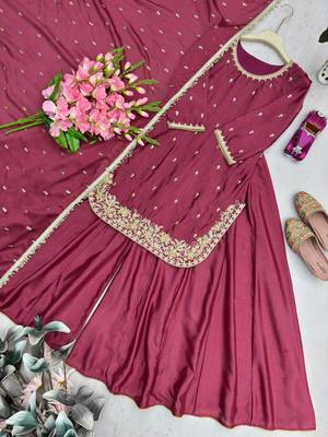 Red Womens embroidery sequins work palazzo set 4
