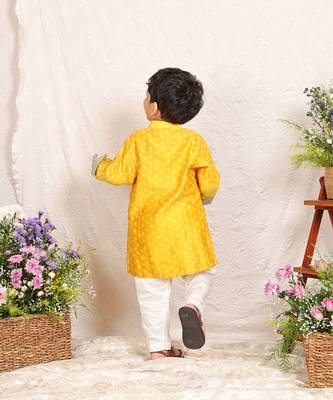 Mustard yellow printed chanderi kurta set 2