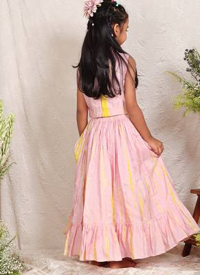 Baby pink embroidered silk lehenga set 2