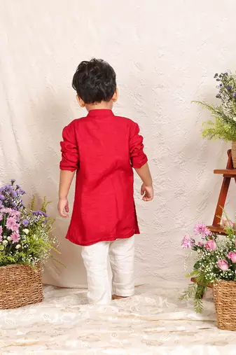 Red embroidered cotton kurta set