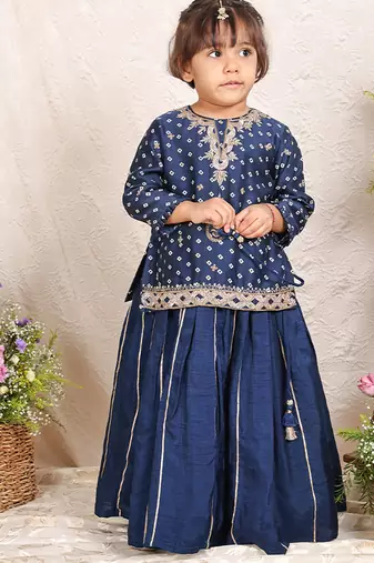 Navy blue embroidered chanderi kurta set