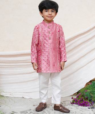 Dusty pink embroidered chanderi kurta set 1