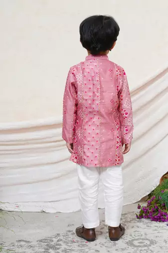 Dusty pink embroidered chanderi kurta set