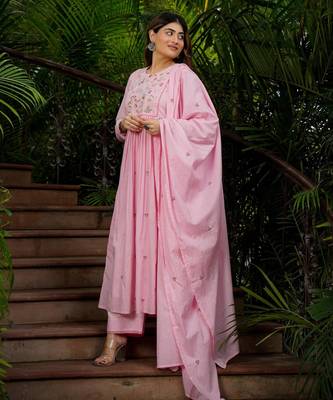 pink chanderi silk blend embroidered ethnic suit set with dupatta 2