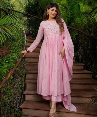 pink chanderi silk blend embroidered ethnic suit set with dupatta 4