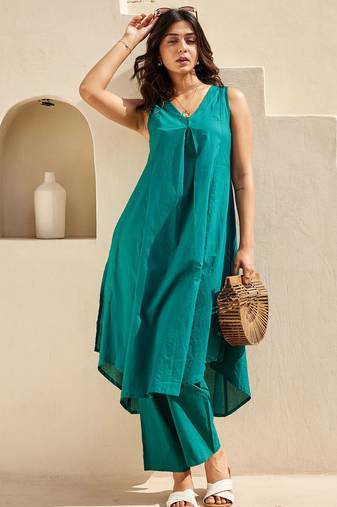 Green solid cotton Kurta set