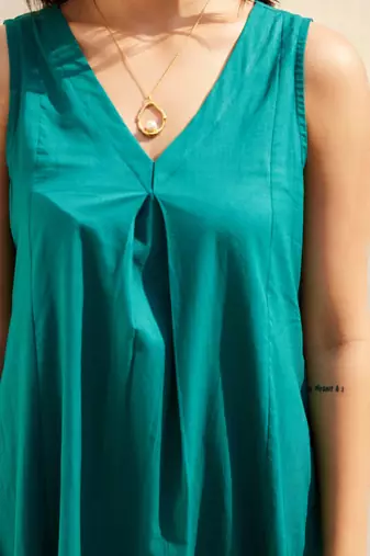 Green solid cotton Kurta set