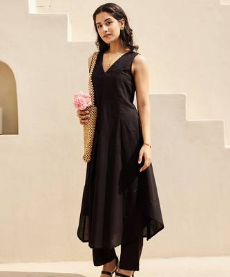 Black solid cotton Kurta set 2