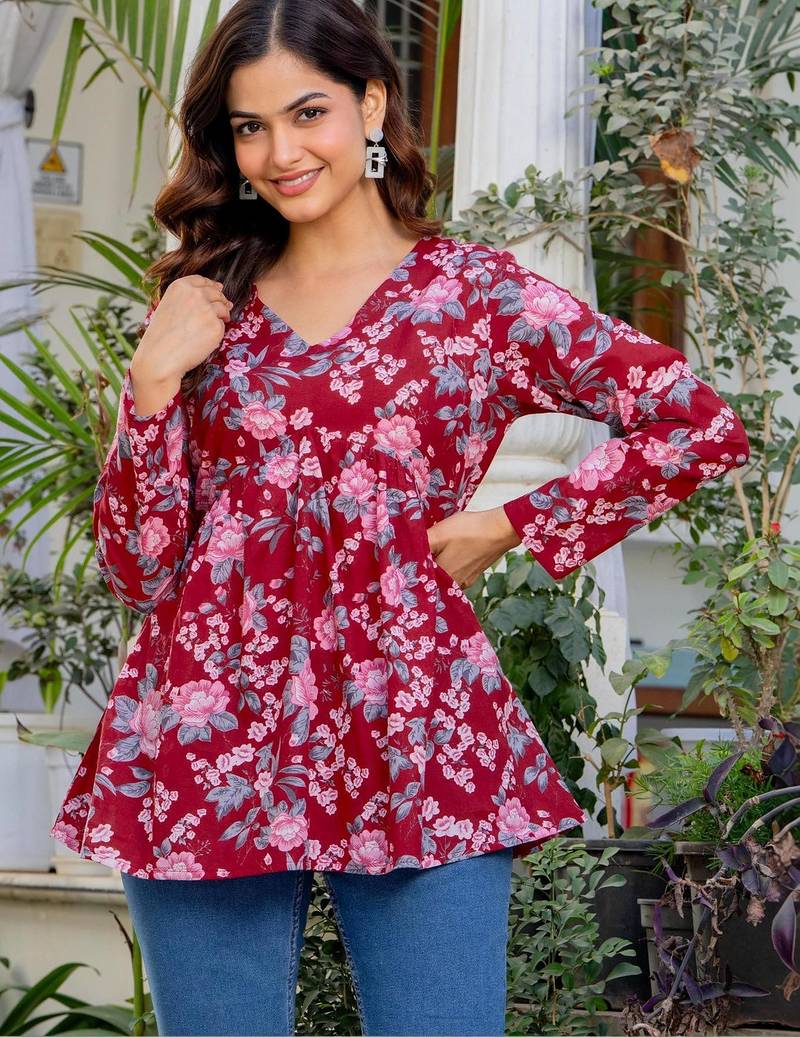 Womens maroon self design cotton fabric kurtis 3/4 sleeves v-neck