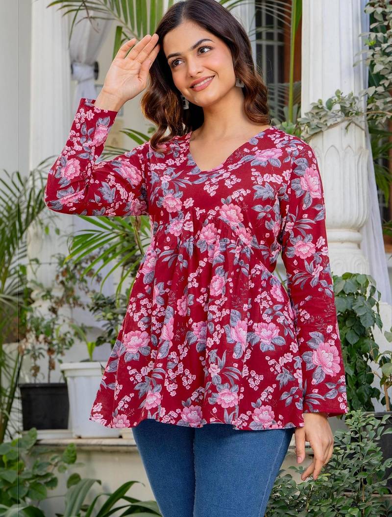 Womens maroon self design cotton fabric kurtis 3/4 sleeves v-neck