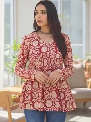 Womens maroon self design cotton fabric kurtis 3/4 sleeves v-neck 2