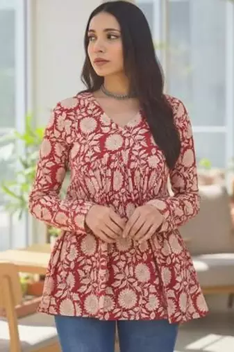 Womens maroon self design cotton fabric kurtis 3/4 sleeves v-neck