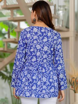 Womens blue self design cotton fabric kurtis 3/4 sleeves v-neck 3