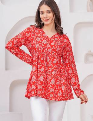 Womens red self design cotton fabric kurtis 3/4 sleeves v-neck 2