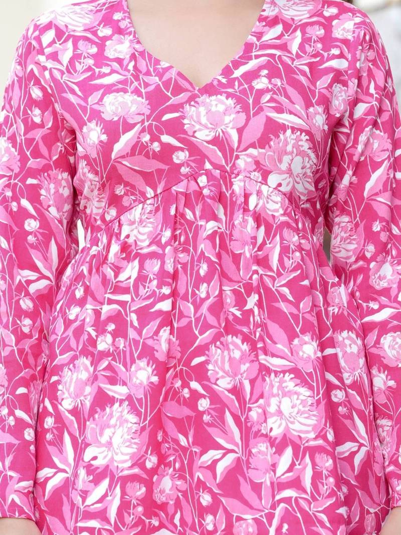 Womens pink self design cotton fabric kurtis 3/4 sleeves v-neck