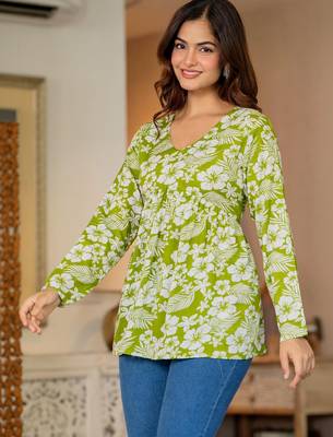 Womens lime green self design cotton fabric kurtis 3/4 sleeves v-neck 5