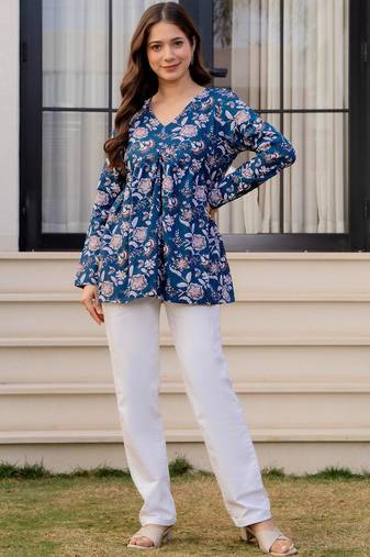 Womens blue self design cotton fabric kurtis 3/4 sleeves v-neck