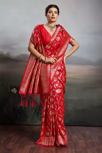 women woven kanjivaram silk blend saree with blouse piece 