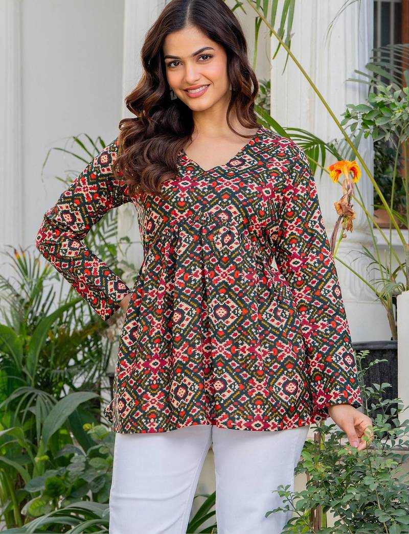 Womens multi self design cotton fabric kurtis 3/4 sleeves v-neck
