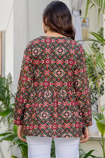 Womens multi self design cotton fabric kurtis 3/4 sleeves v-neck