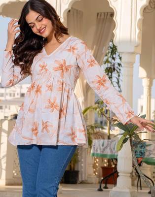Womens white self design cotton fabric kurtis 3/4 sleeves v-neck 5