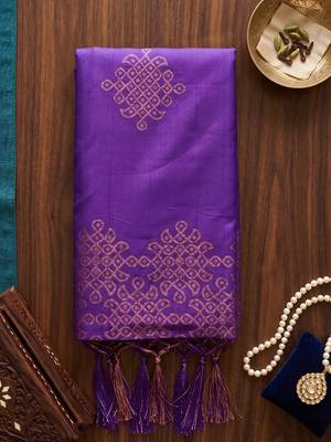 violet soft silk blend saree for women with blue blouse  5