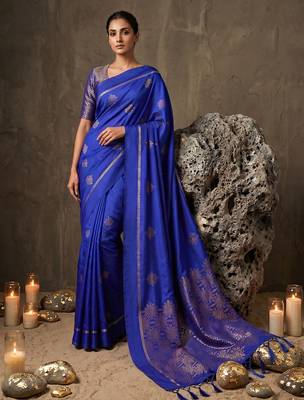 royal blue soft silk blend saree for women with blue blouse  3