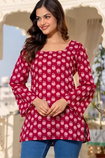 Womens maroon self design cotton fabric kurtis 3/4 sleeves square neck