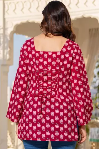 Womens maroon self design cotton fabric kurtis 3/4 sleeves square neck