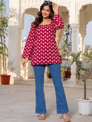 Womens maroon self design cotton fabric kurtis 3/4 sleeves square neck 4