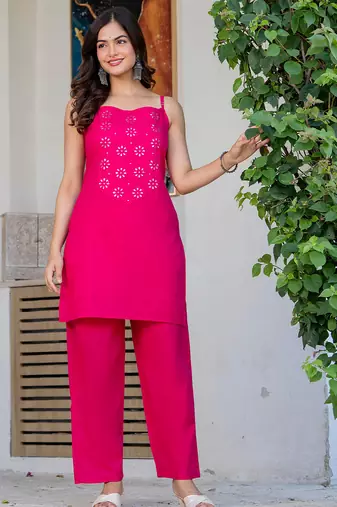 Womens pink self design cotton fabric co-ords sleeveless square neck