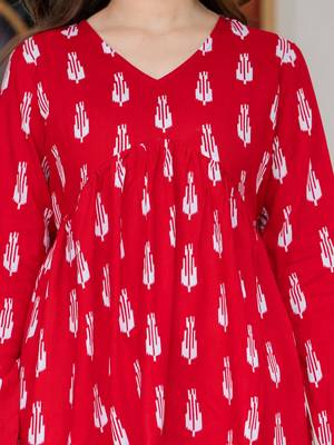 Womens red self design cotton fabric kurtis 3/4 sleeves v-neck 5