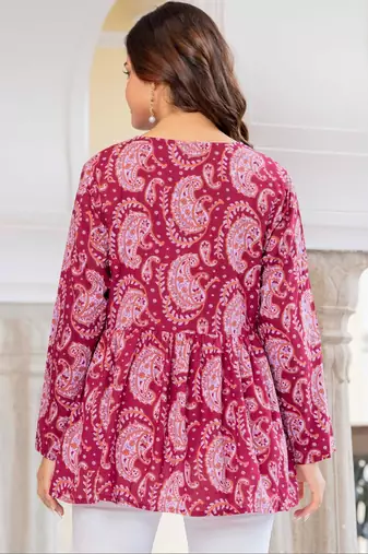 Womens maroon self design cotton fabric kurtis 3/4 sleeves v-neck