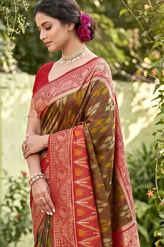 mhendi green pochampalli silk blend saree 