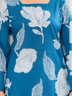 Womens blue self design cotton fabric kurtis 3/4 sleeves square neck 5