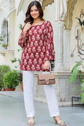 Womens maroon self design cotton fabric kurtis 3/4 sleeves square neck