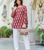 Womens maroon self design cotton fabric kurtis 3/4 sleeves square neck