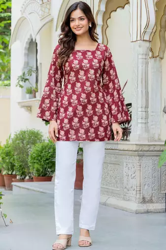 Womens maroon self design cotton fabric kurtis 3/4 sleeves square neck