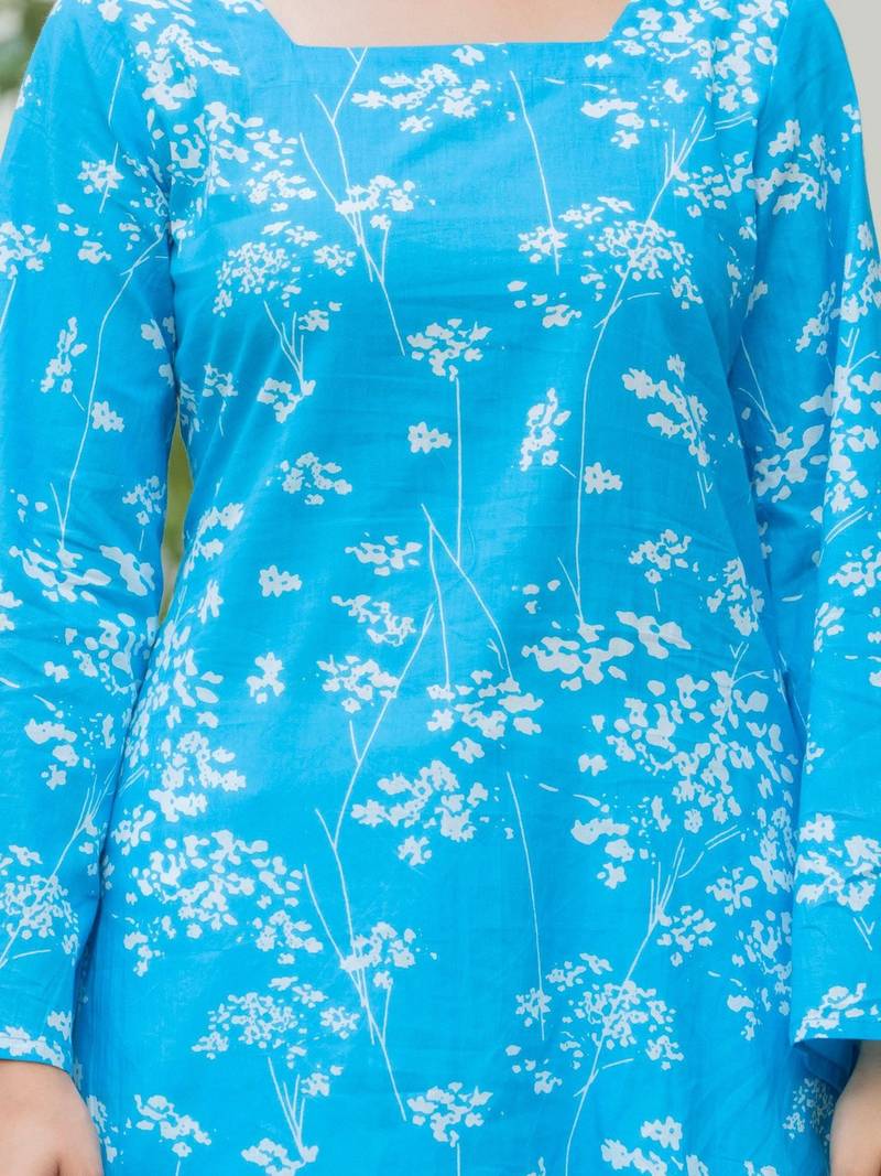 Womens blue self design cotton fabric kurtis 3/4 sleeves square neck